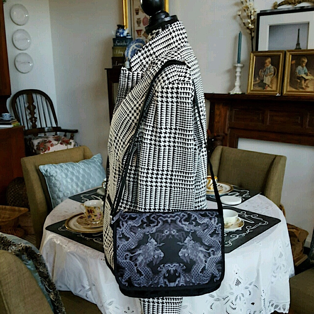Vivienne Tam DOUBLE HAPPINESS Bag
